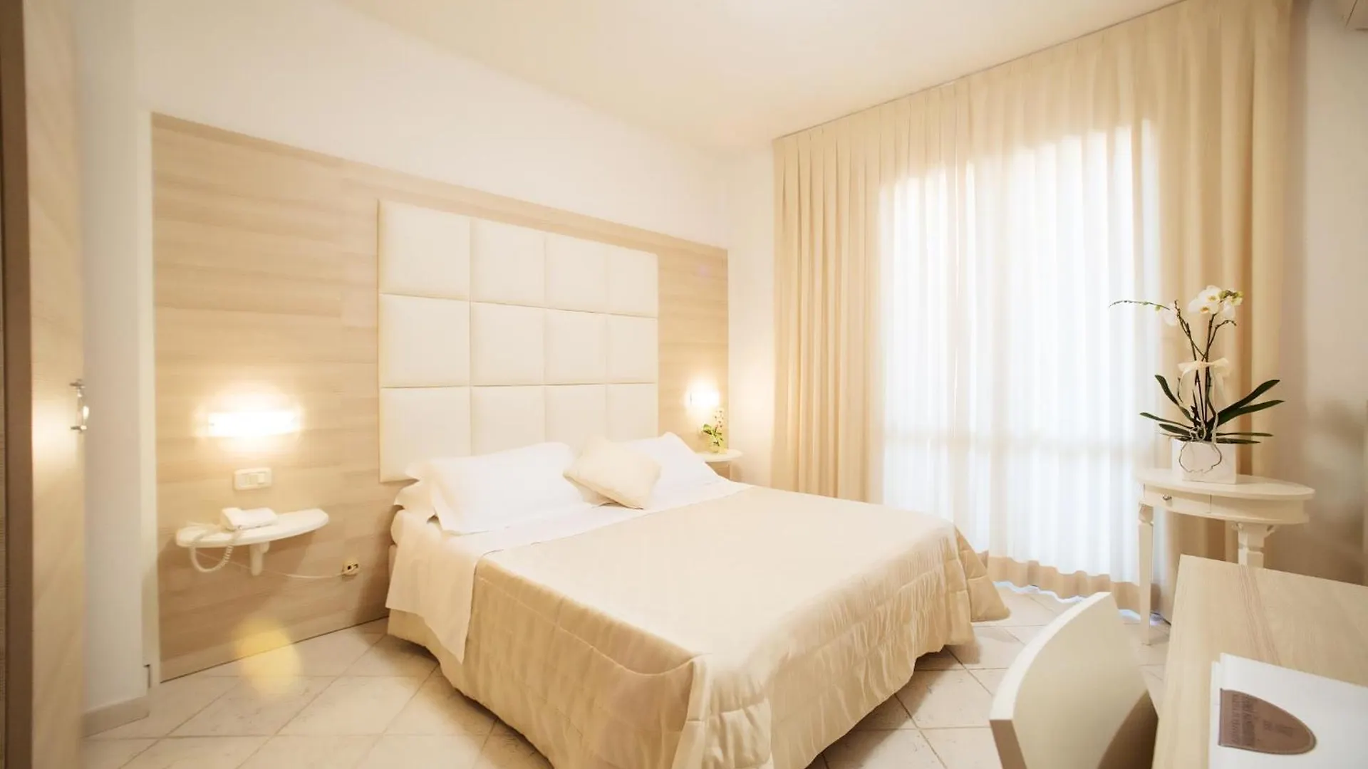 Hotel Rosmarina Marina di Grosseto 3*,